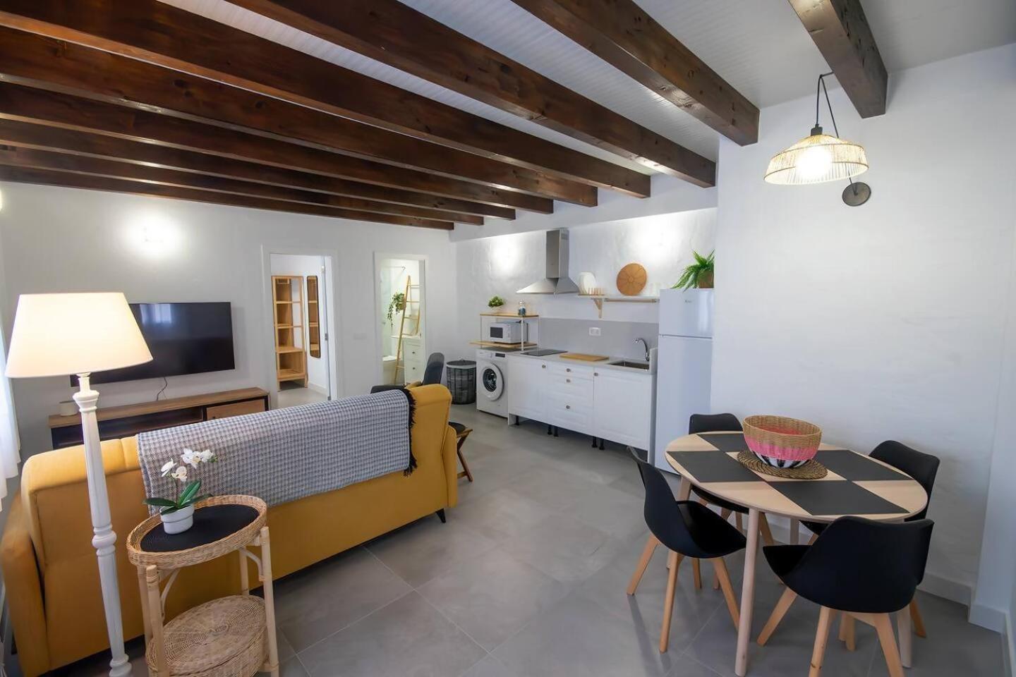 Apartamentos Marmolejos Galdar Room photo